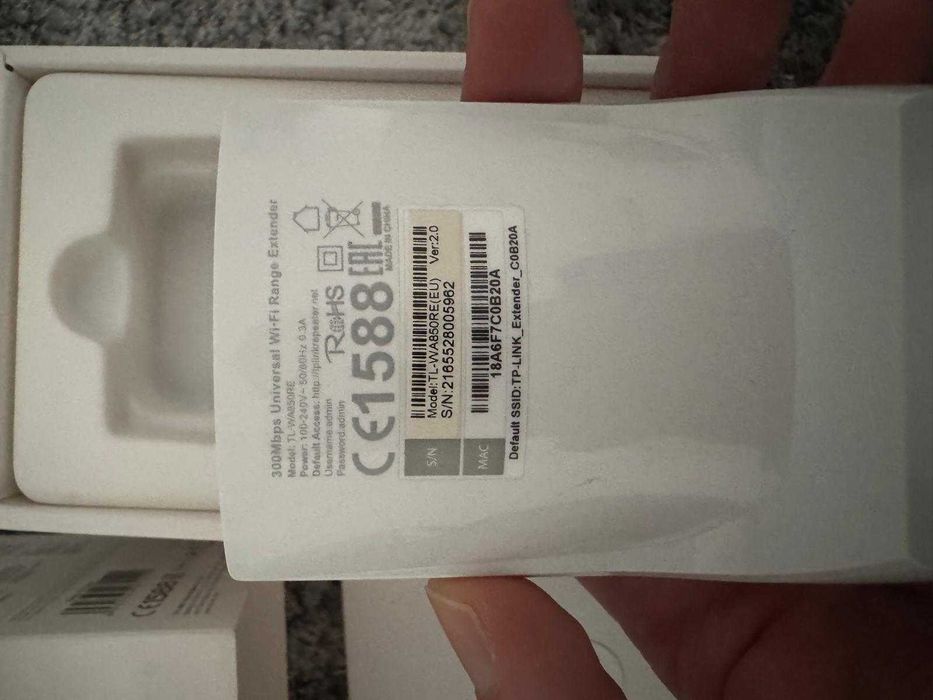 TP-Link 300Mbps Wi-Fi Range Extender64286319764098124