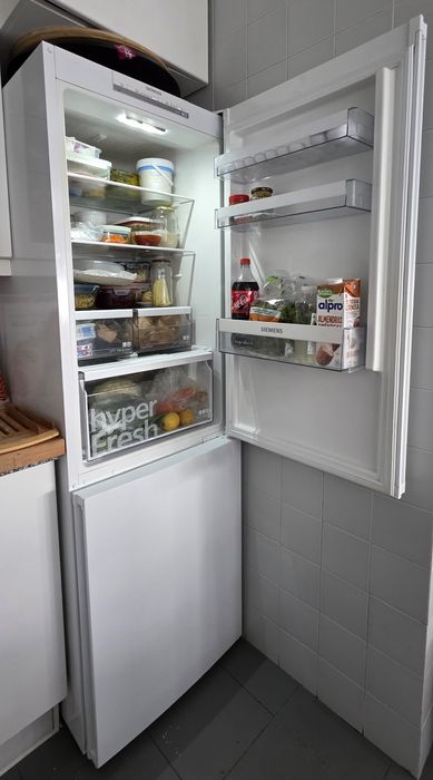 Siemens, Frigorífico combinado, 3 gavetas, NoFrost