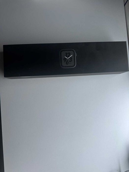 Zegarek apple watch series 4