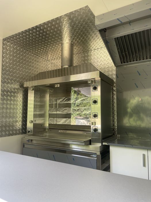 Przyczepa gastronomiczna- kurczak z rożna