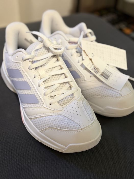 Sapatilhas Adidas Ligra 8- novas