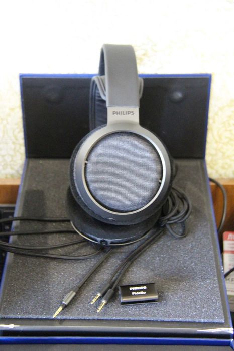 Philips Fidelio X3 Круті та міцні (Hi Res AUDIO)
