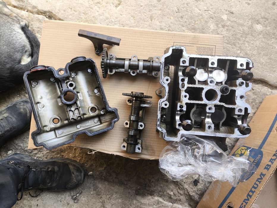 Suzuki sv 650 Głowica 2004