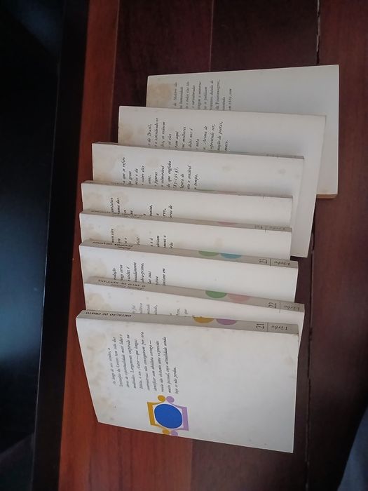 Biblioteca Básica  Verbo / Livros RTP