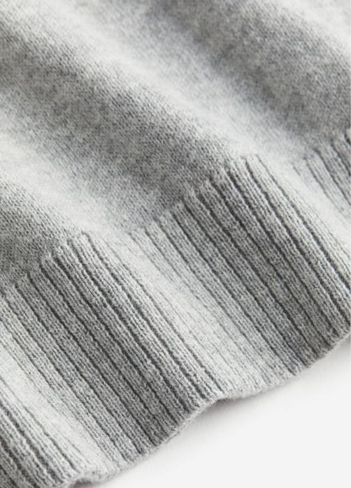 Джемпер вʼязаний H&M на 8-14 років