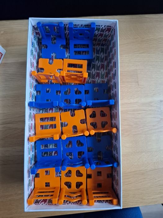 Gra zręcznościowe duo mistakos krzesełka