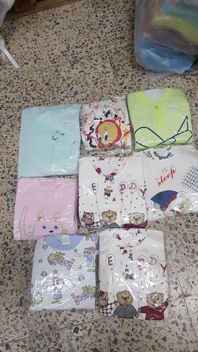 Pijama de criança à homenzinho