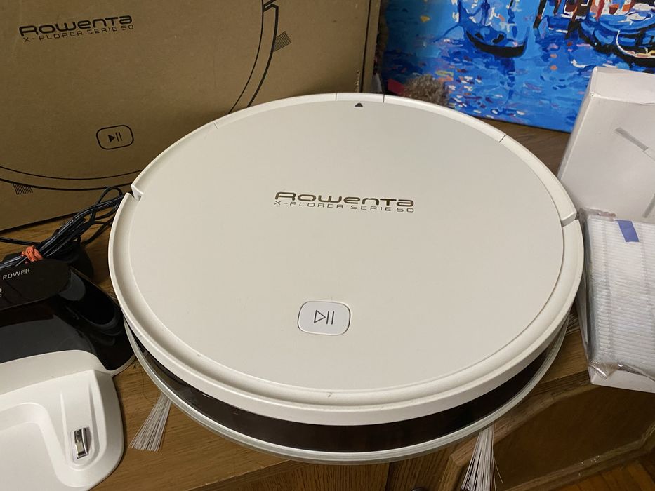 Робот пылесос Rowenta x-plorer series 50 новая батарея