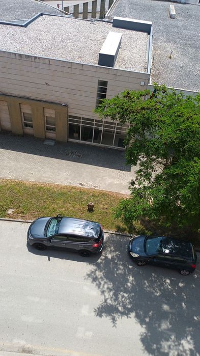 Alugo (2 quartos ) em ambiente limpo e tranquilo somente a pessoa com trabalho estável, ou para estudante universitário.