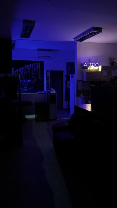 Working Space For a tattoo Artists/ Przestrzeń  dla artystów tatuażu• na dzień lub na miesiąc, • z zaopatrzeniem lub bez.