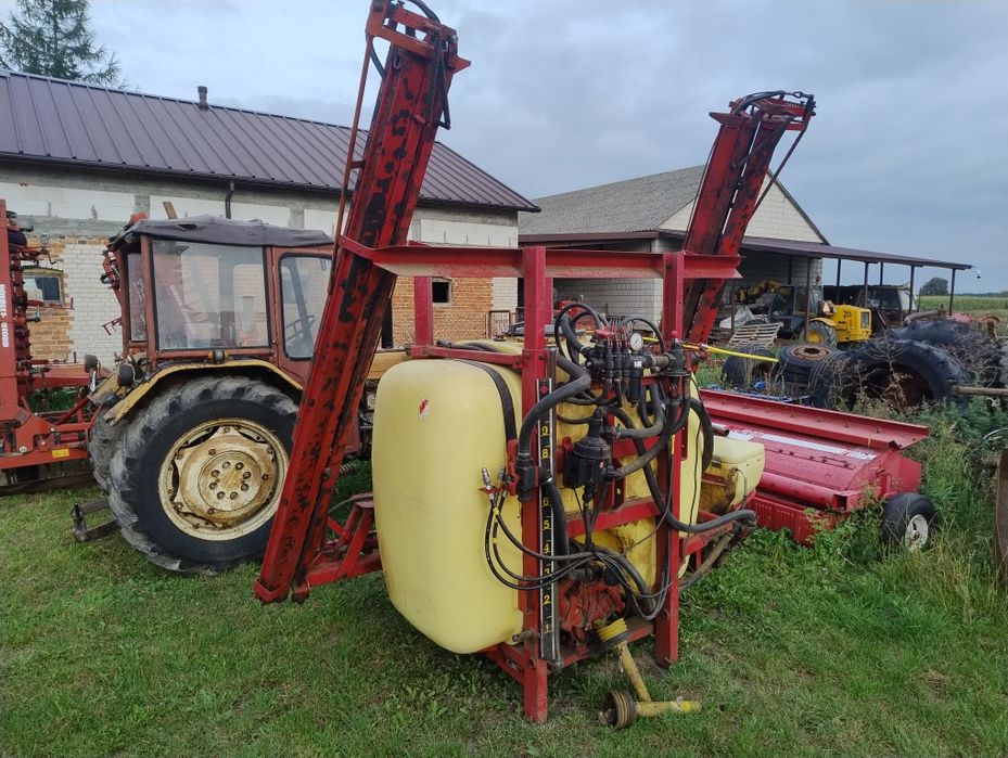 Opryskiwacz Hardi 1000l belka 12m