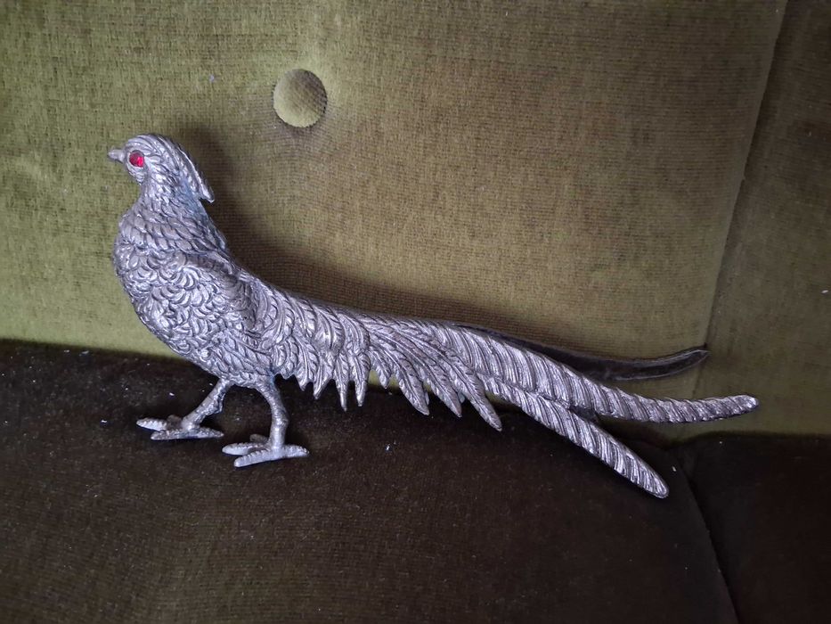 Peça decorativa antiga "Faisão" em metal (pesada). Ver fotos