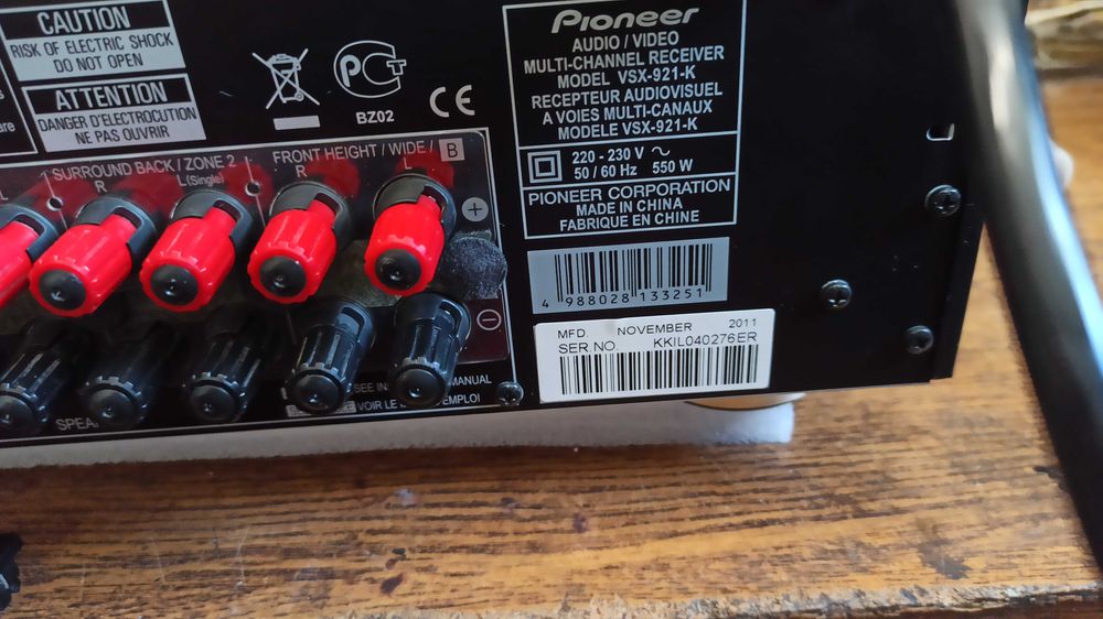 Amplituner Pioneer VSX- 921-K 7.1 HDMI USB  Bluetooth
