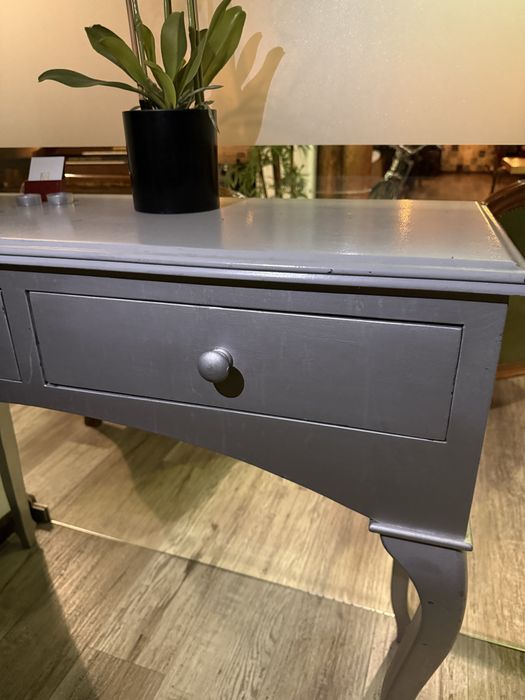 Consola clássica com 2 gavetas – ideal entrada ou sala – 50€