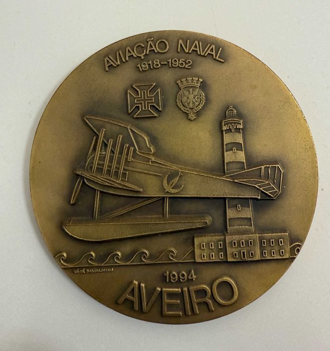 Lindíssima medalha de bronze alusiva à Aviação Naval Portuguesa (1918-1952)