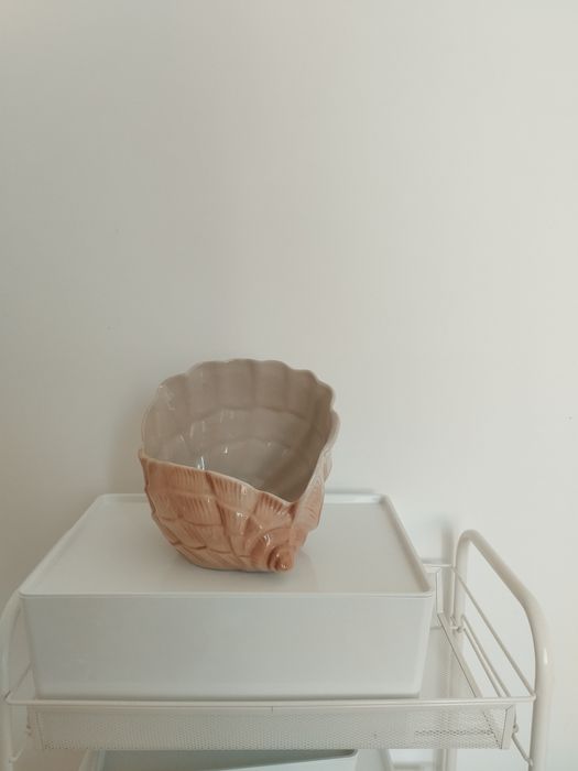 Vaso Concha Rosa – Estilo Mid Century