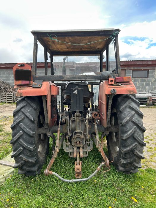 Sprzedam ciągnik Massey Ferguson 235.