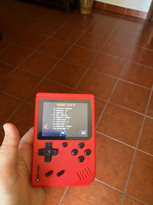 Consola retrozis com 400 jogos nova