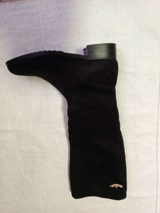 Сапоги  женские .