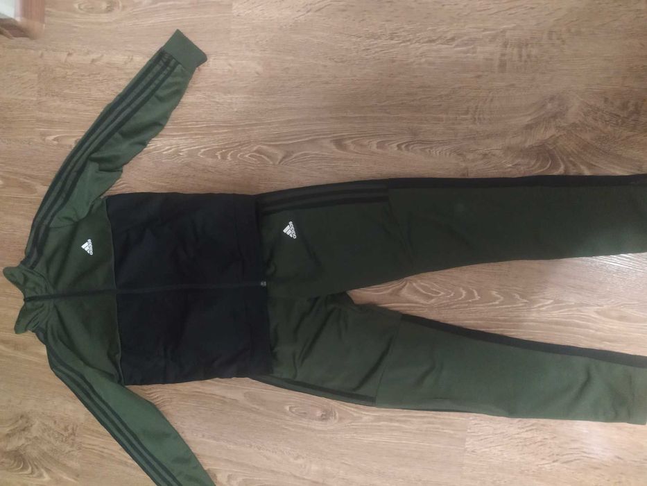 Спортивний костюм Adidas