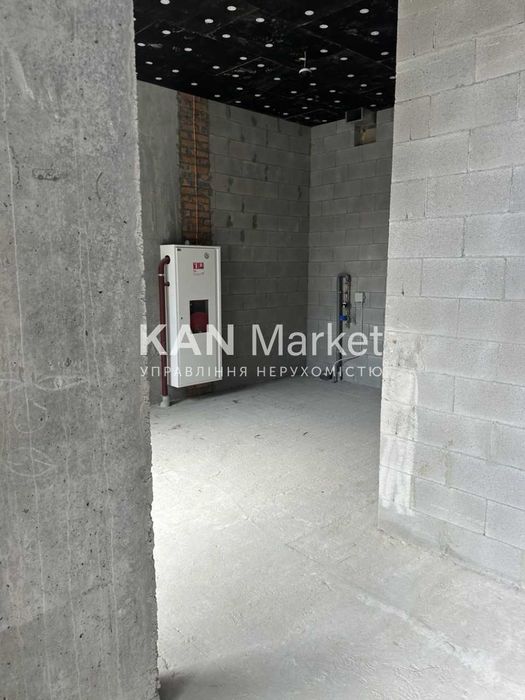 Оренда комерційного приміщення 24,8 м²  у Файна Таун