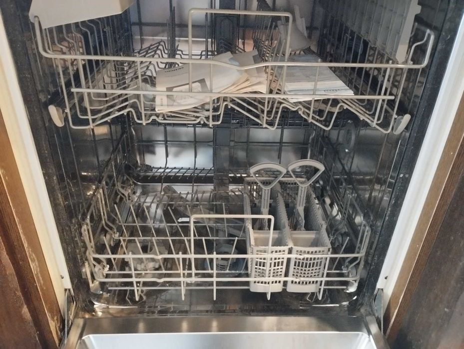 Máquina de lavar louça Siemens, de encastrar