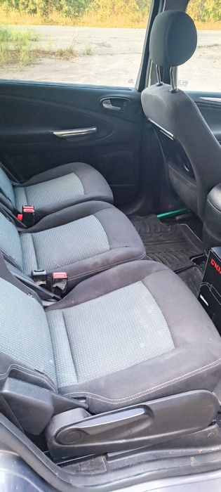 ford galaxi 2013   7місць