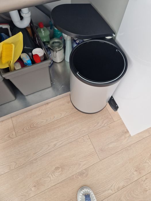 Caixote do lixo móvel cozinha