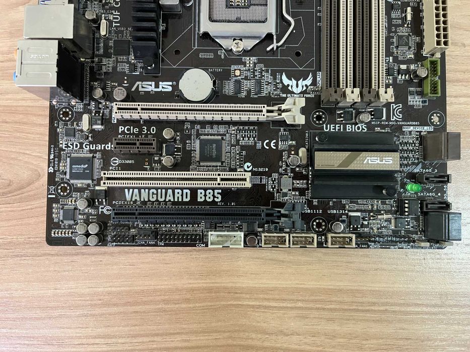 Материнская плата ASUS TUF VANGUARD B85 s1150 DDR3 INTEL XEON Support