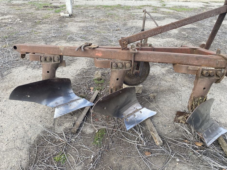 Срочно продам плуг