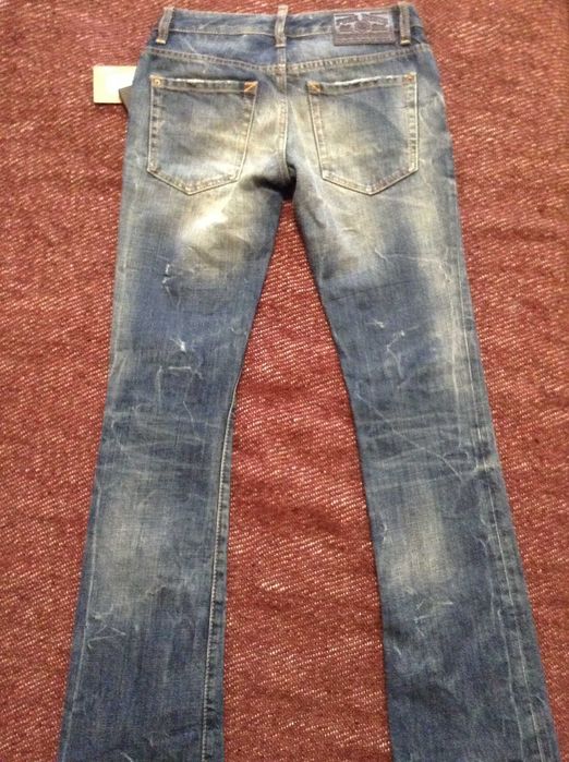 Dsquared2 джинсы оригинал. S (р. 38).