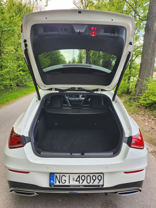 Mercedes-Benz CLA 200d AMG