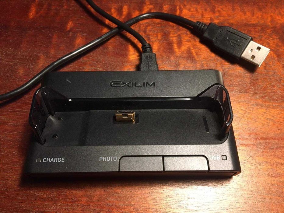 HUBs - Leitor de portas USB + Carregador "CASIO"