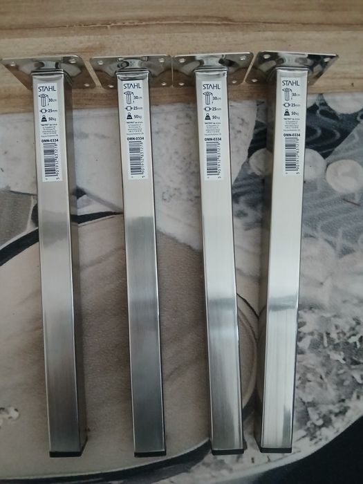 Noga stołowa kwadratowa 30cm.