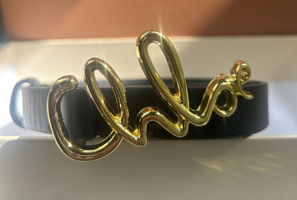 Elegancki nowy pasek