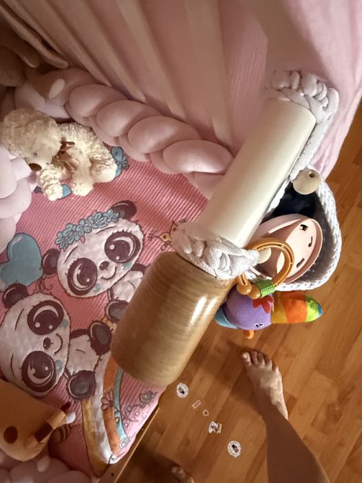 Дитяче ліжечко в гарному стані