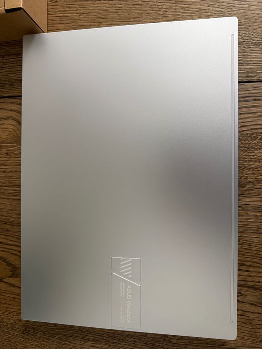 ASUS vivobook pro 16 Oled