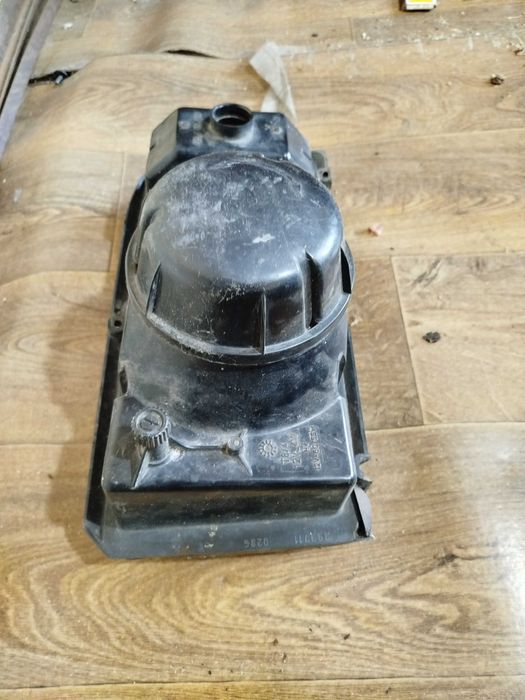 Фара права ВАЗ 2104