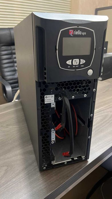 Безперебійник ДБЖ Riello UPS SDL 6000 A4