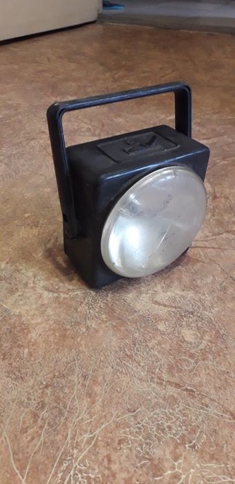 Фонарь переносной, отличный и з/ч  фонаря