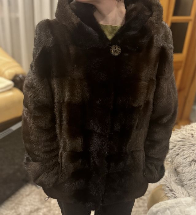 Коротка норкова шуба