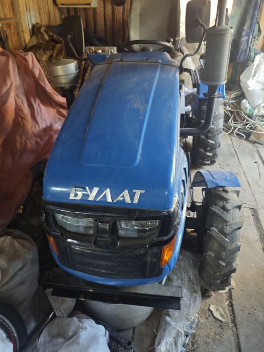 Продам трактор булат