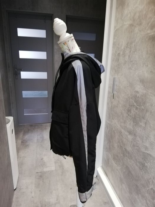 Kurtka oversize z elementami odblaskowymi M 38 Clockhouse