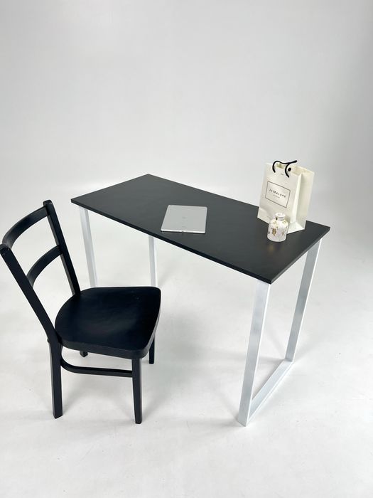 Стіл для навчання , письма та роботи за компʼютером | Стіл офісний