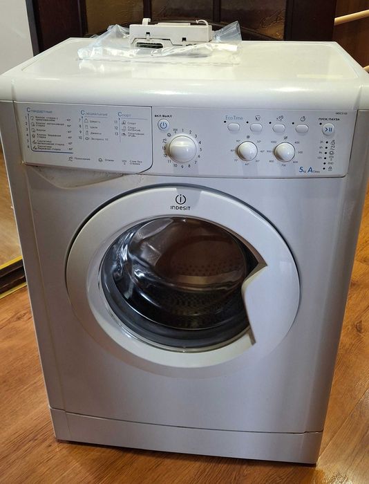 Пральна машина INDESIT IWSC 5105