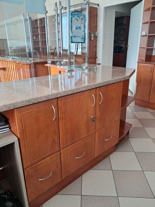 Zestaw mebli aptecznych