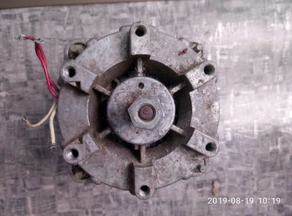 Движок 180ват 1500 об.мин.