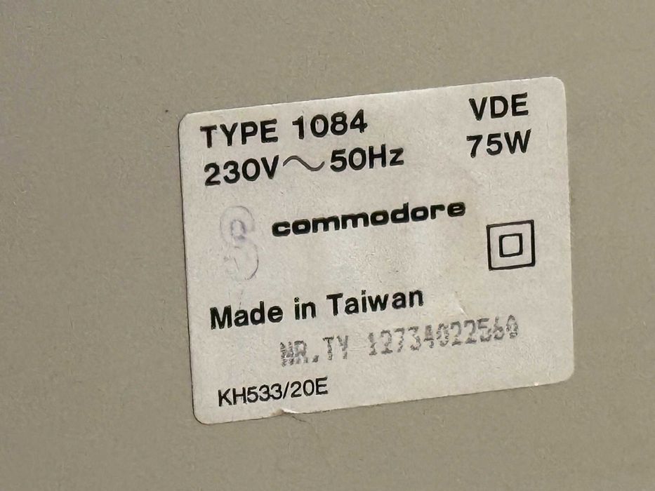 Monitor Commodore 1084 - dla retro fanów :)