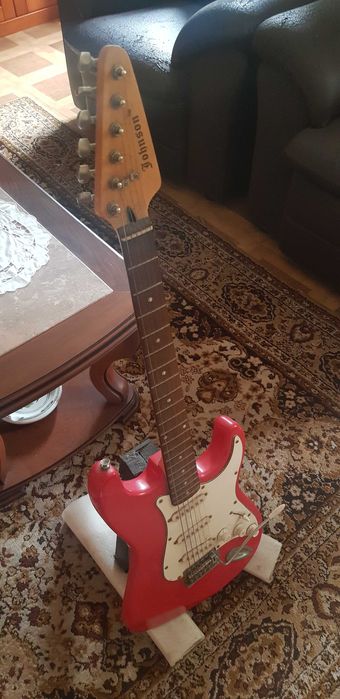 guitarra elétrica Johnson