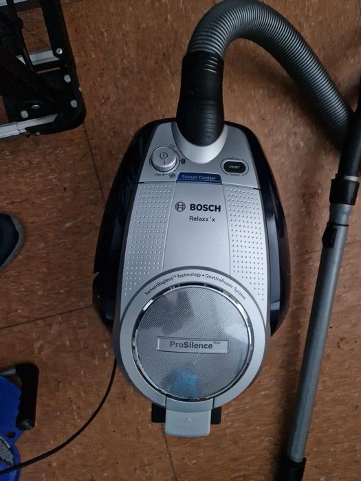 Продам пилососи б/в